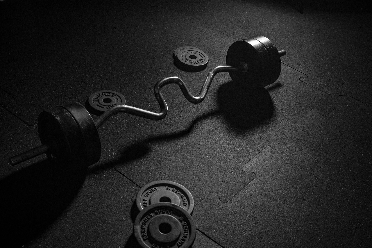 Barbell: What It Is and How to Choose the Right One